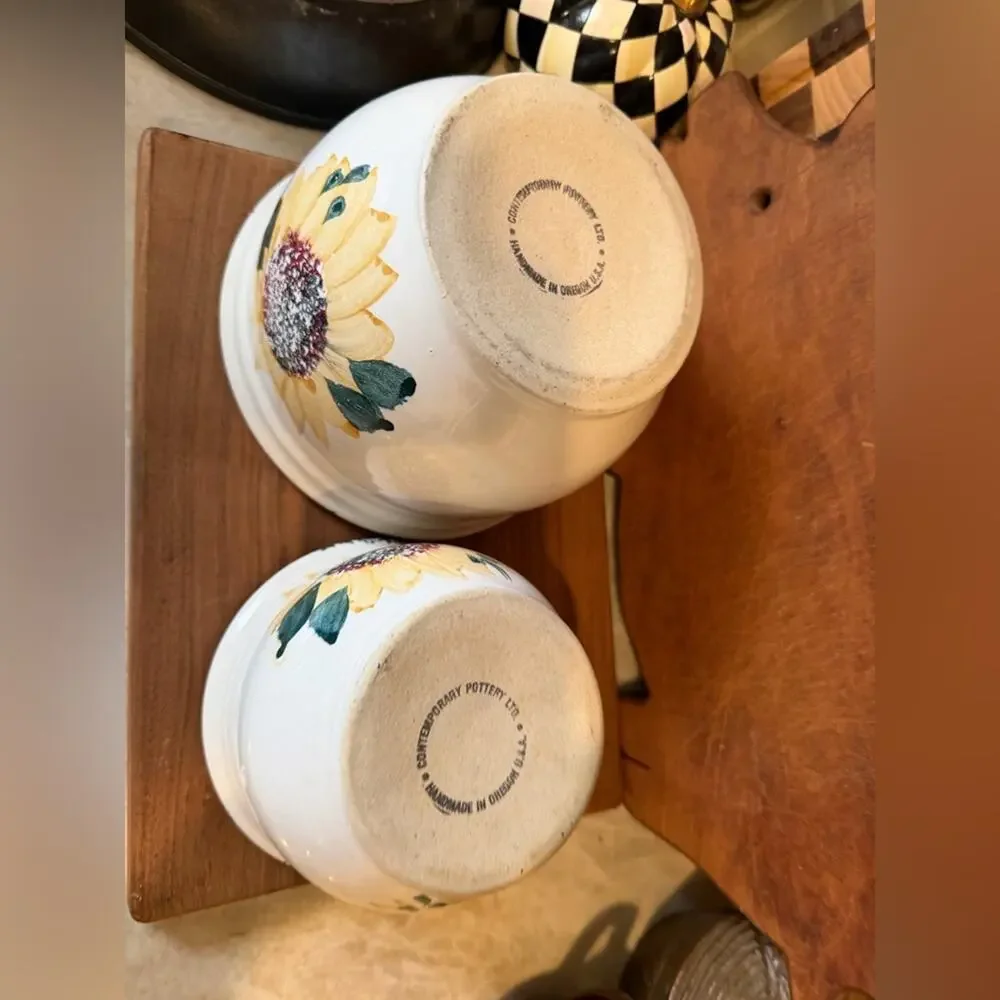 Vintage Contemporary Pottery Ltd. Sunflower planters set of two